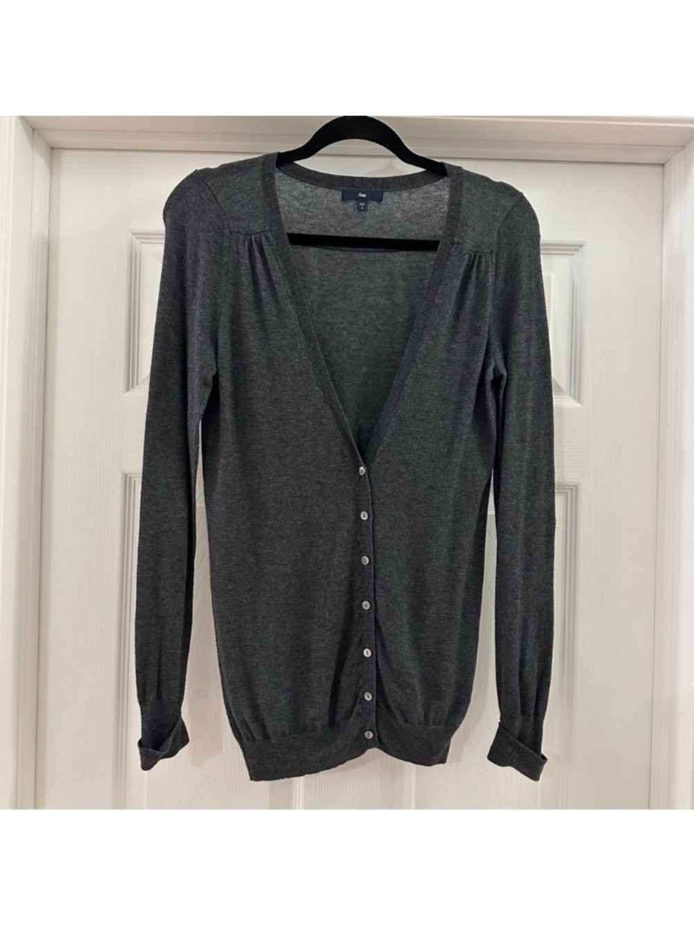 GAP Women's Charcoal Gray Button-Front Long Sleeve Cardigan